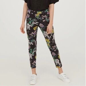 [H&M] Black Floral Trousers Pants
